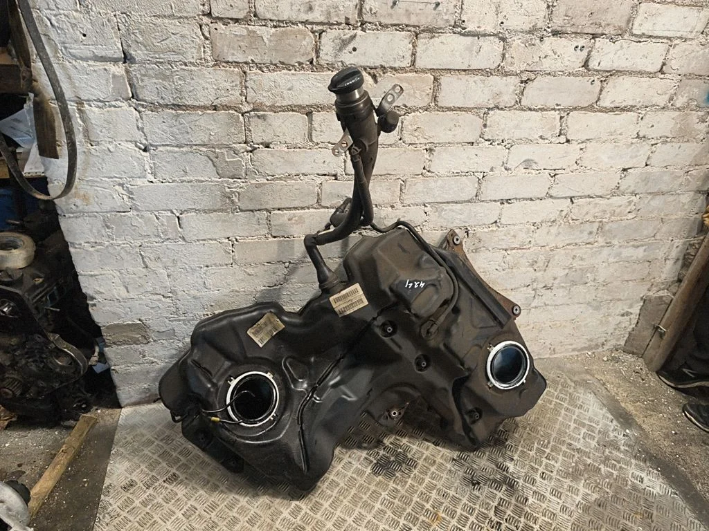 Fuel tank – Audi A5 8T 8F (2007-2016)