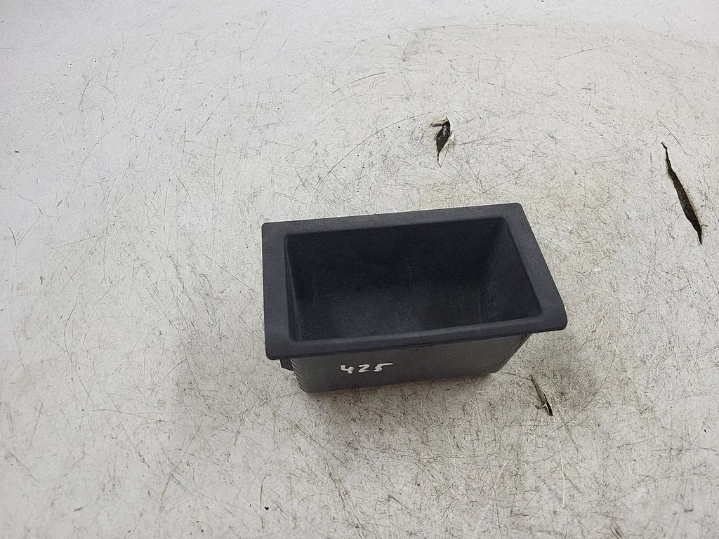 Car ashtray 8225377