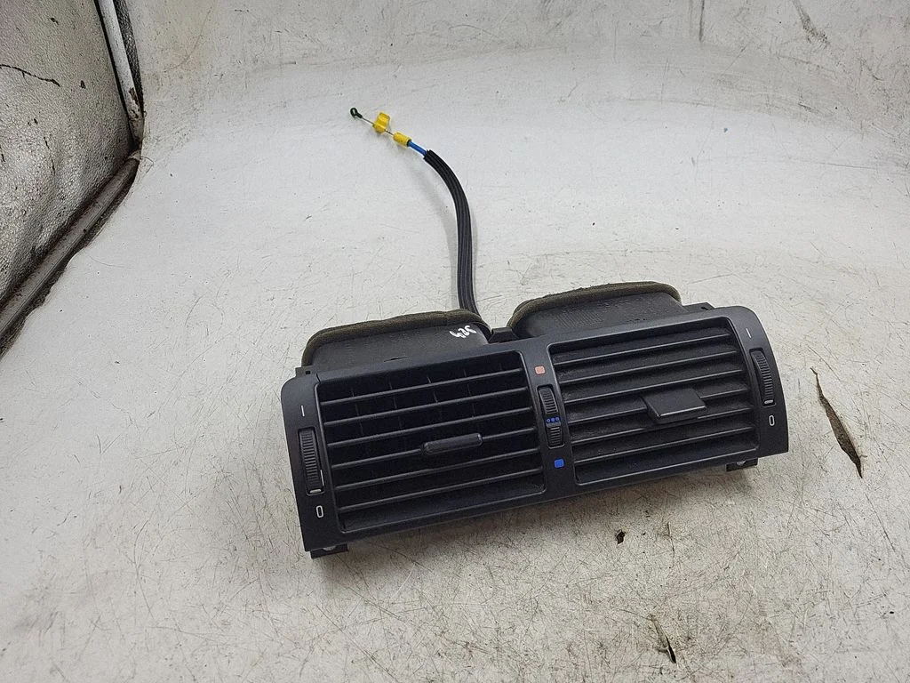 Dash center air vent grill 8361895