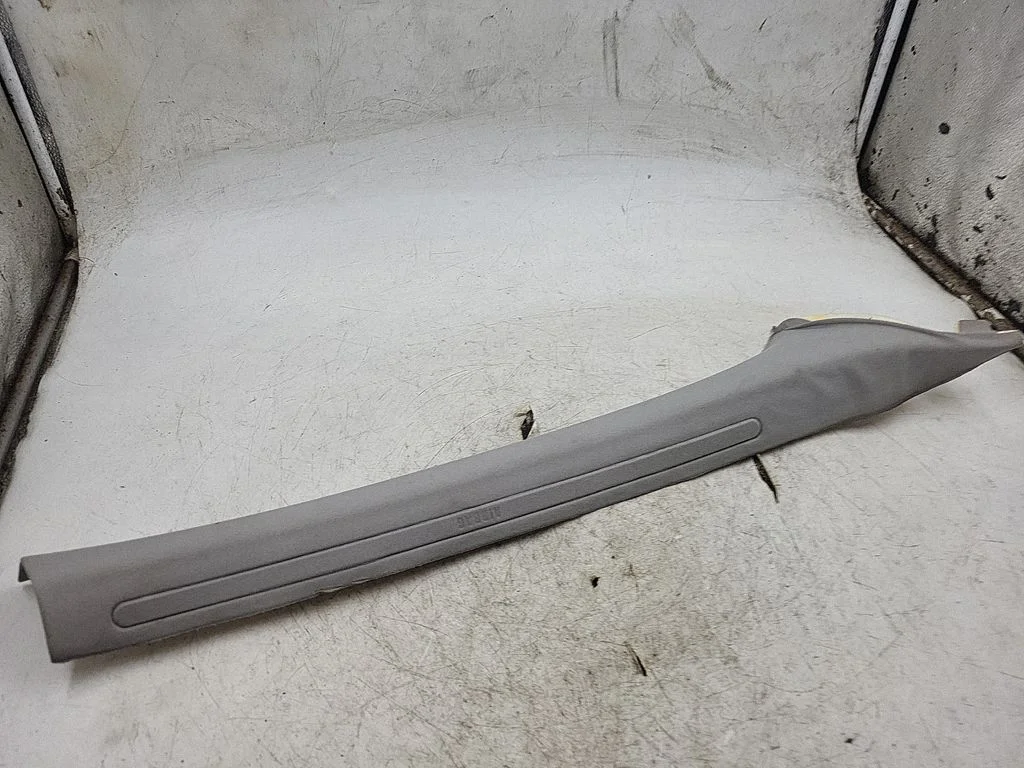 (A) pillar trim – front right