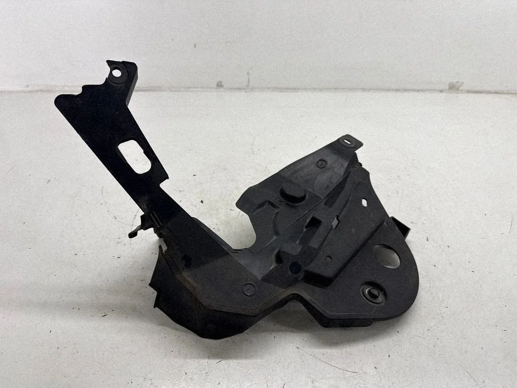 Engine compartment rubber LJ6BS02476BB