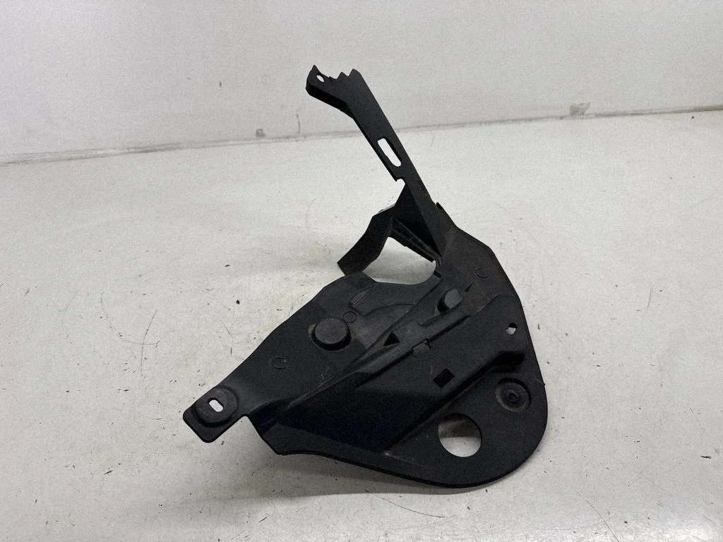 Engine compartment rubber LJ6BS02477BC