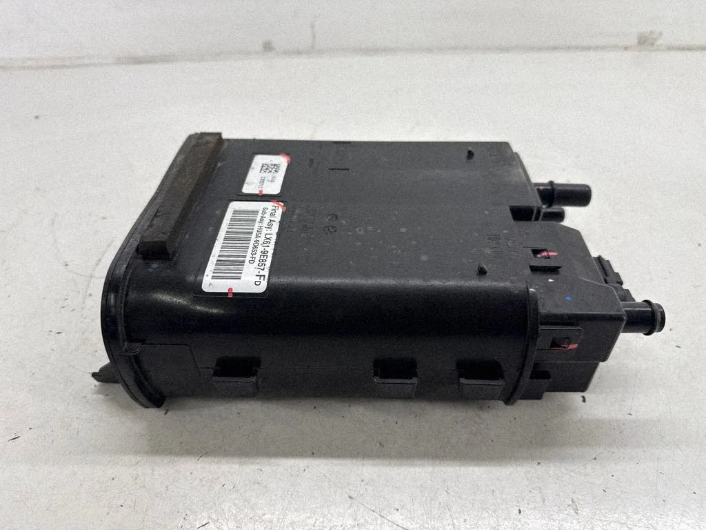 Active carbon filter fuel vapour canister LX619E857FD