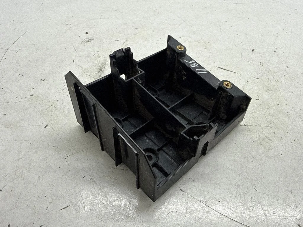 Blind spot radar bracket – Ford Escape (2001-)
