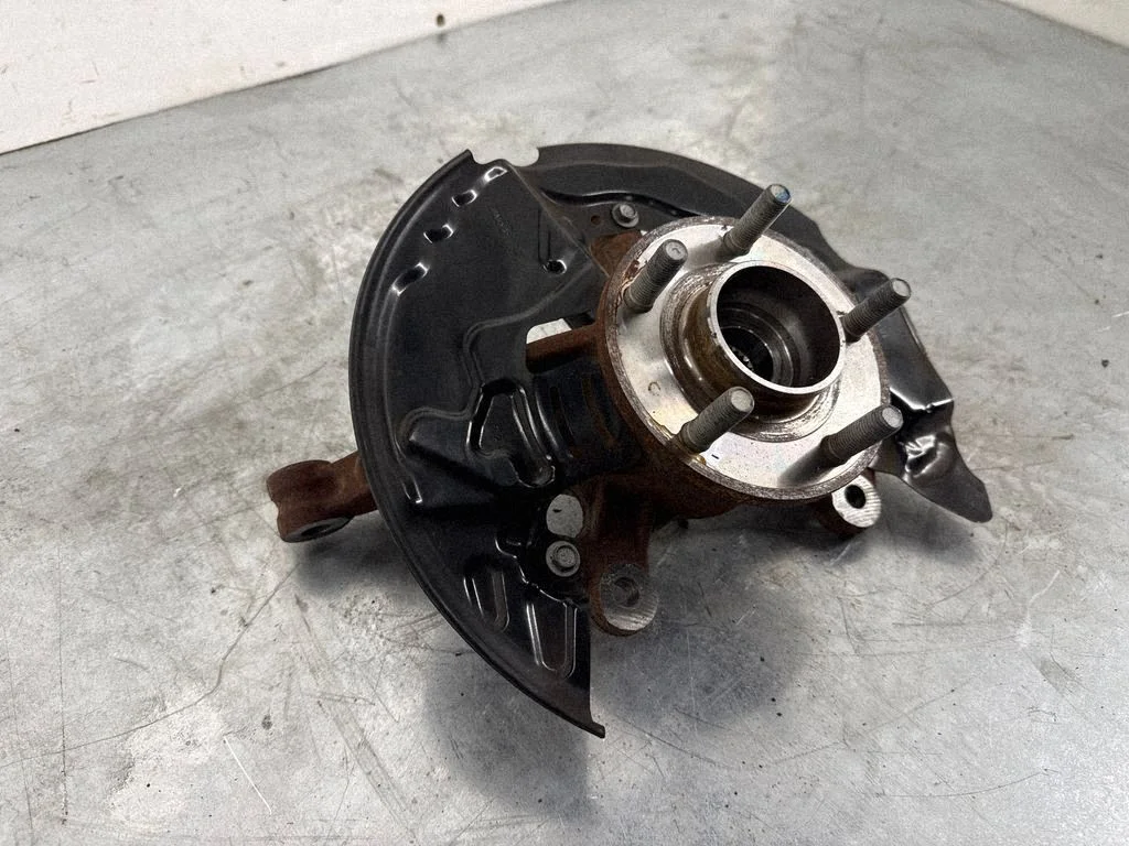 Front wheel hub LX6C3K171A2B