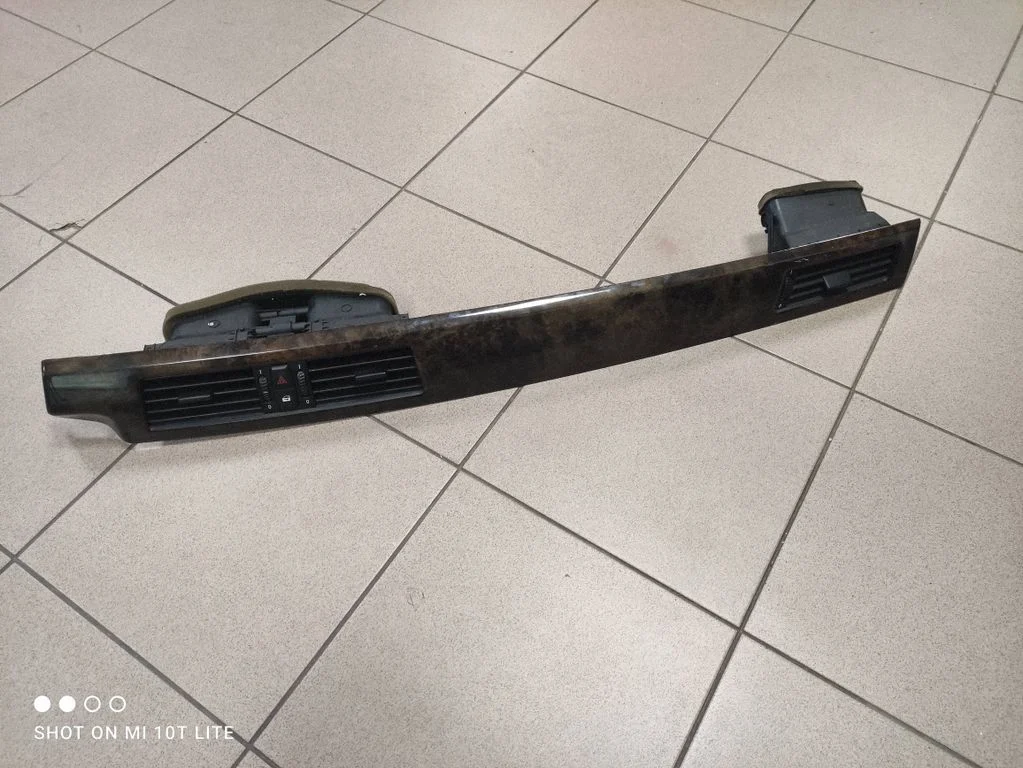 Panel trim 7063138