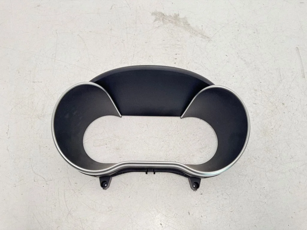Dashboard trim A2055404137