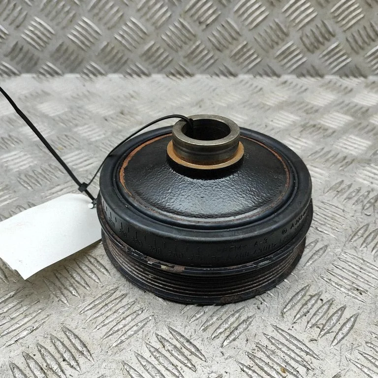 Crankshaft pulley – Mercedes-Benz CLS-Class C219 (2003-2011)