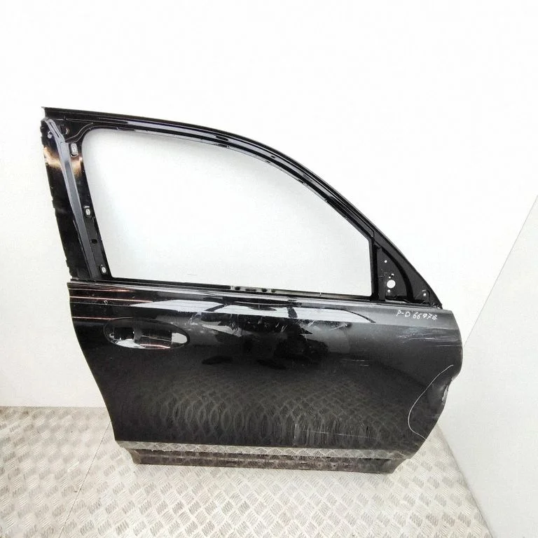 Esiuks – Mercedes-Benz EQB (2021-)