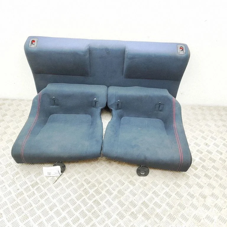 Aizmugurējais sēdeklis SU00304589