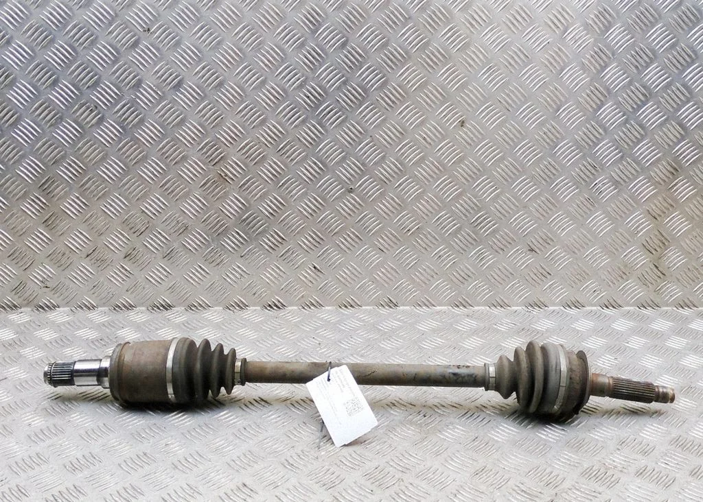 Aizmugurējā pusass SU00300785