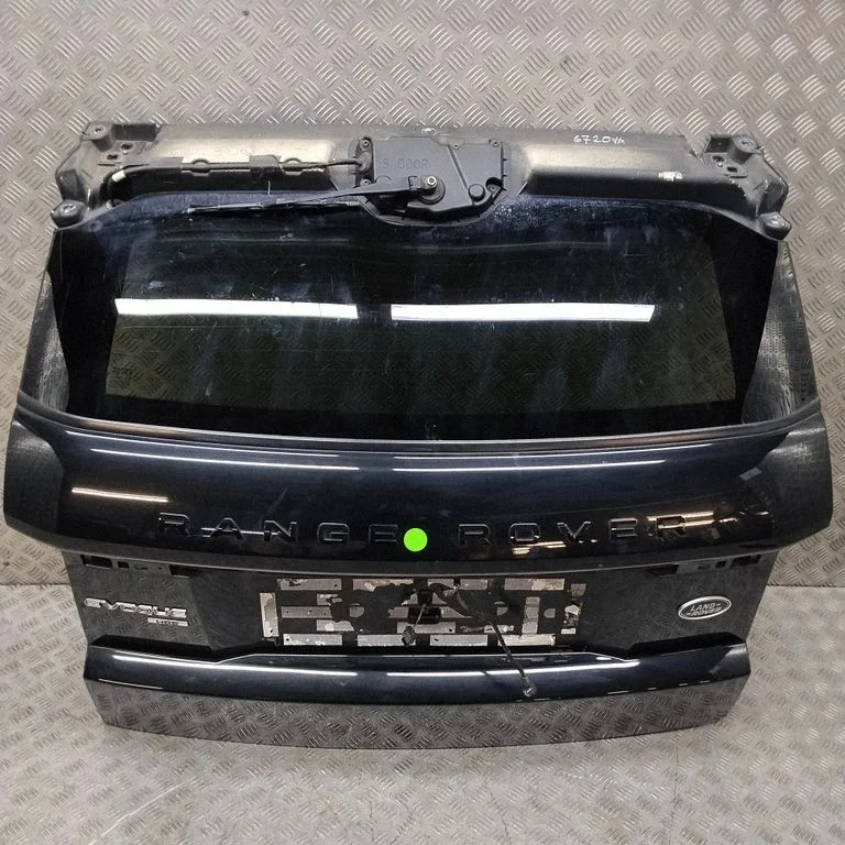 Aizmugurējais vāks (bagāžnieka) BJ3240010AN