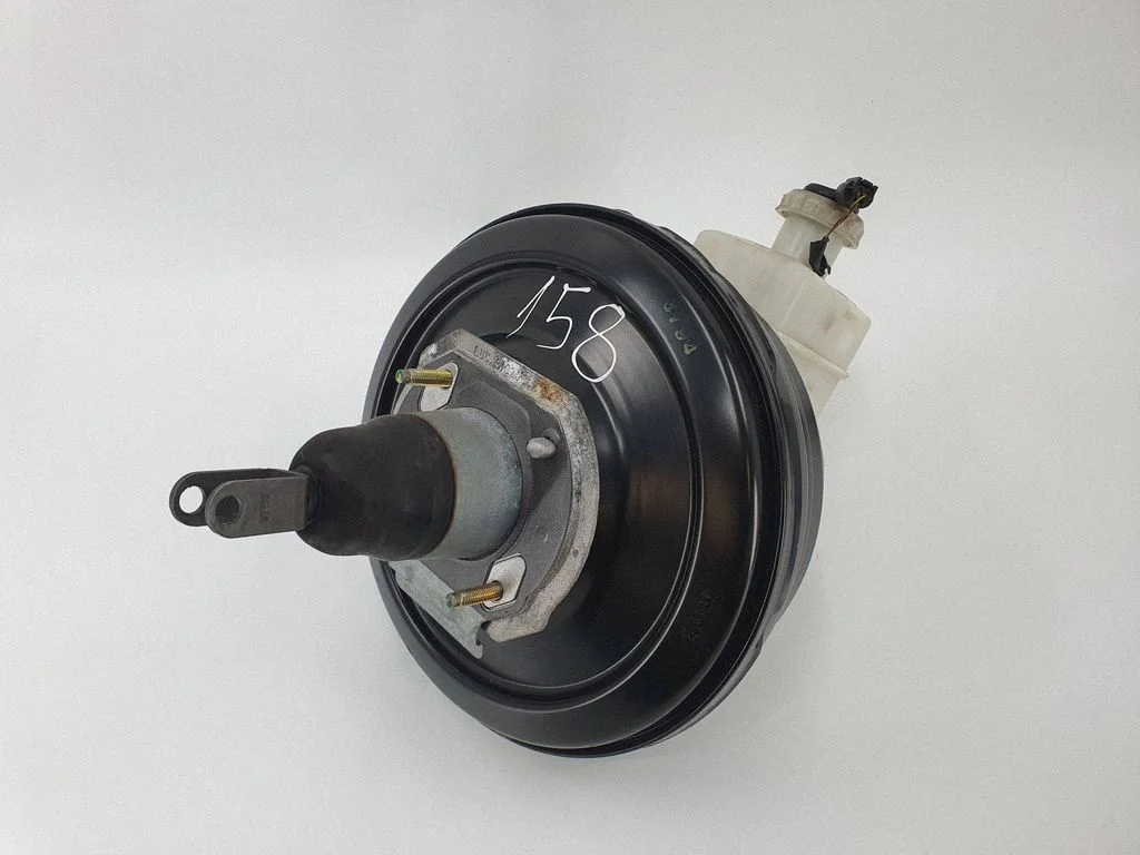 Brake booster – Land Rover Range Rover L322 (2002-2012)