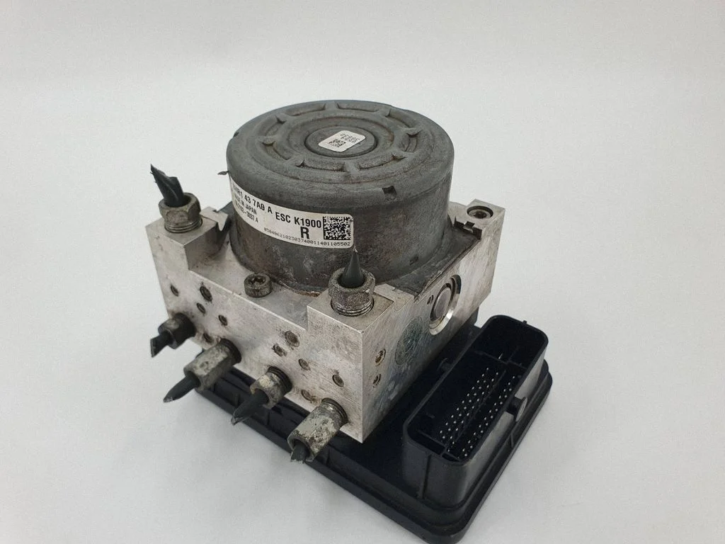 ABS block – Mazda 3 III (2014-2018)
