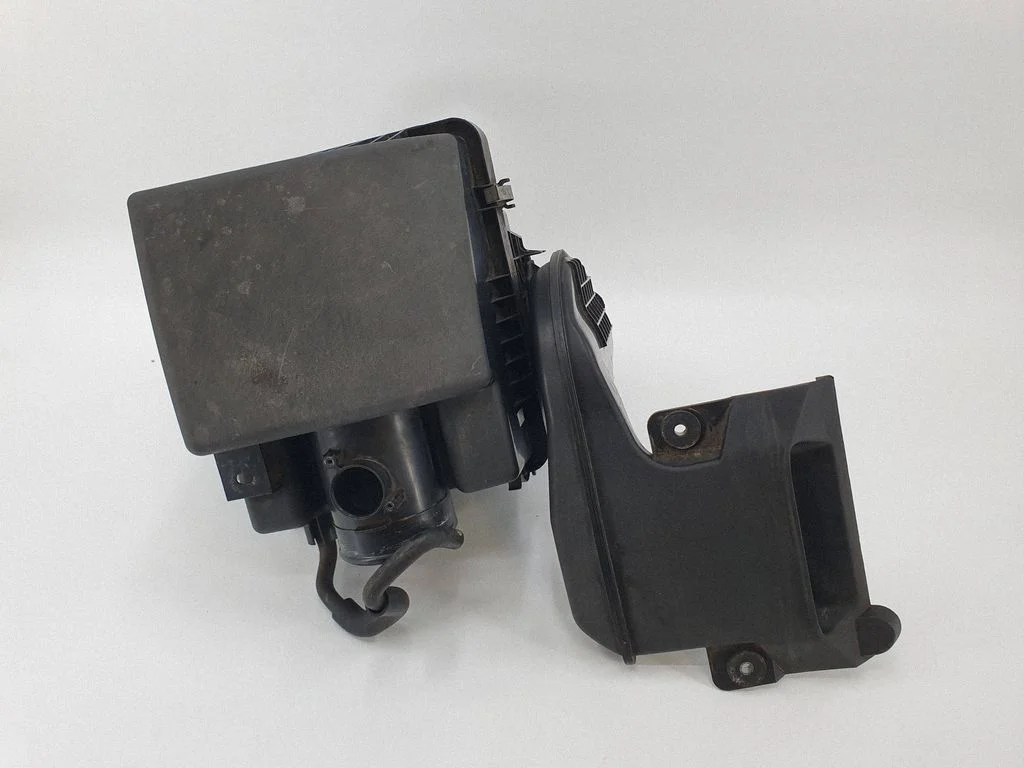 Air filter box – Mazda 3 III (2014-2018)