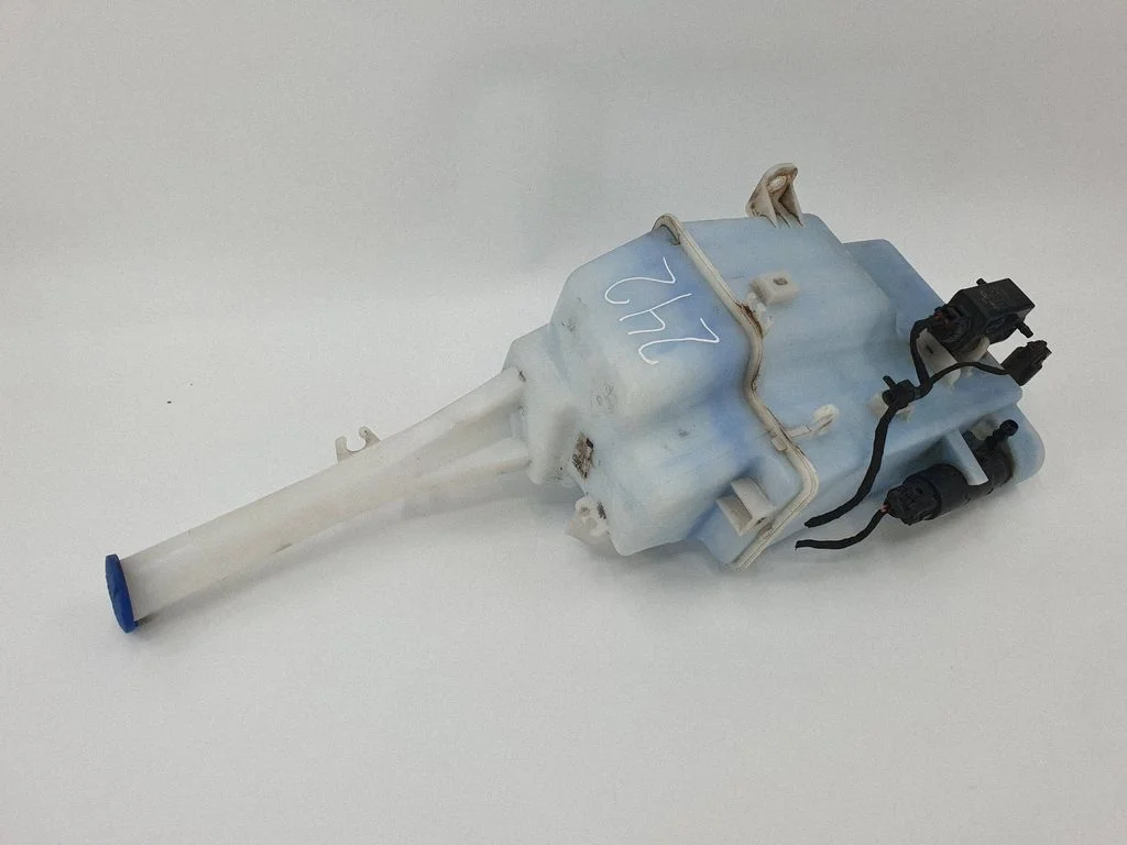 Windshield washer fluid reservoir/tank – KIA Sorento (2010-2014)