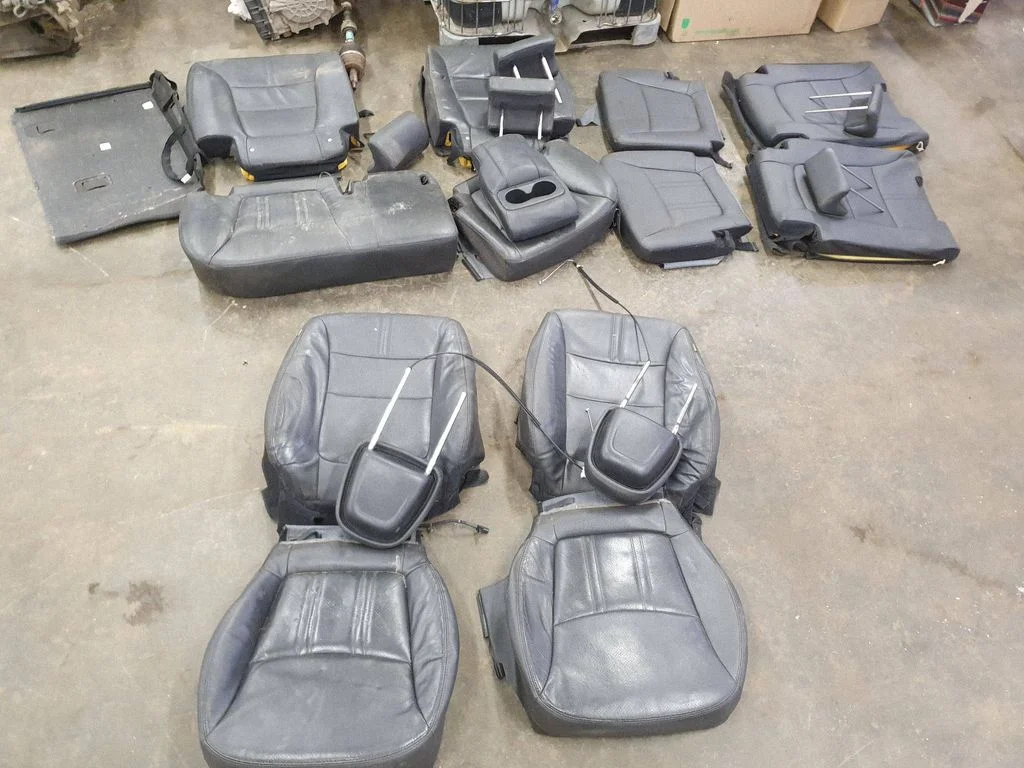 Seat set – KIA Sorento (2010-2014)