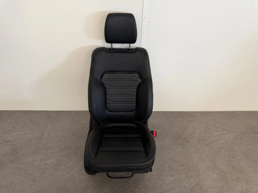 Front passenger seat