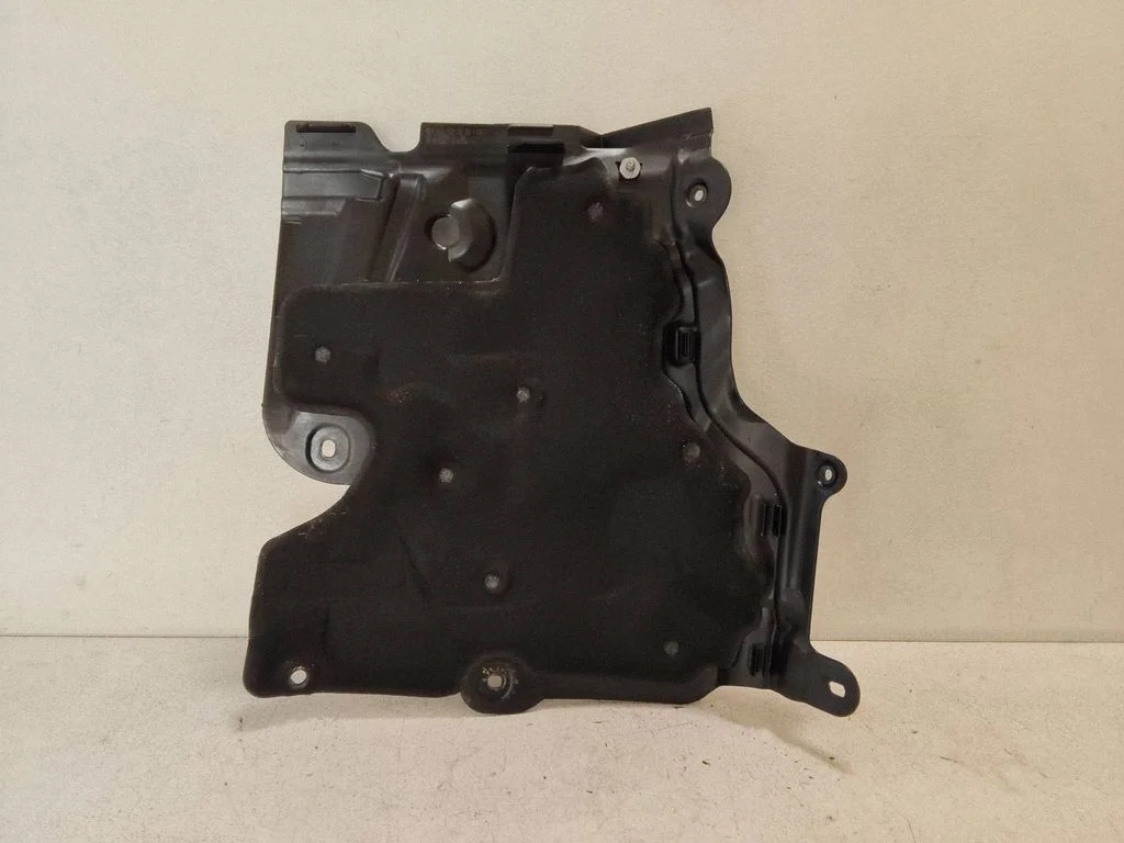 Heat shield in engine bay – Mercedes-Benz E-Class W214 (2024-)
