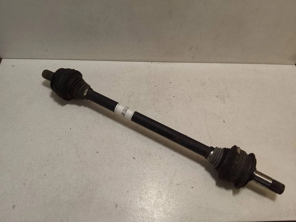Aizmugurējā pusass A2143506305
