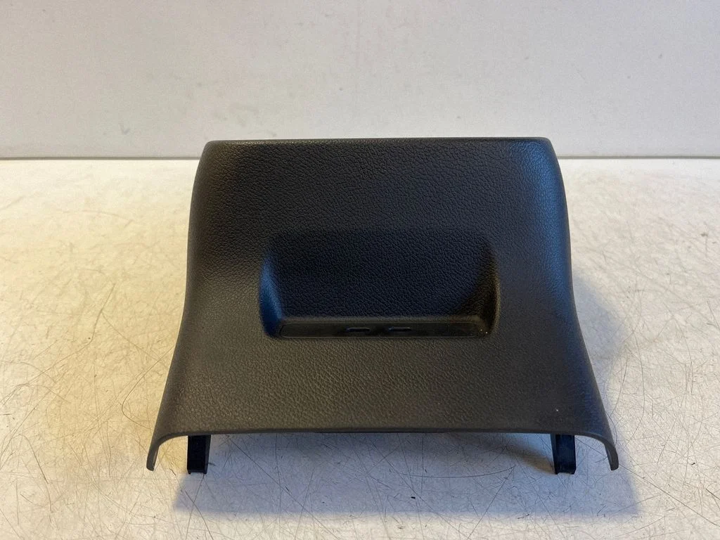 Other center console (tunnel) element – Mercedes-Benz E-Class W214 (2024-)