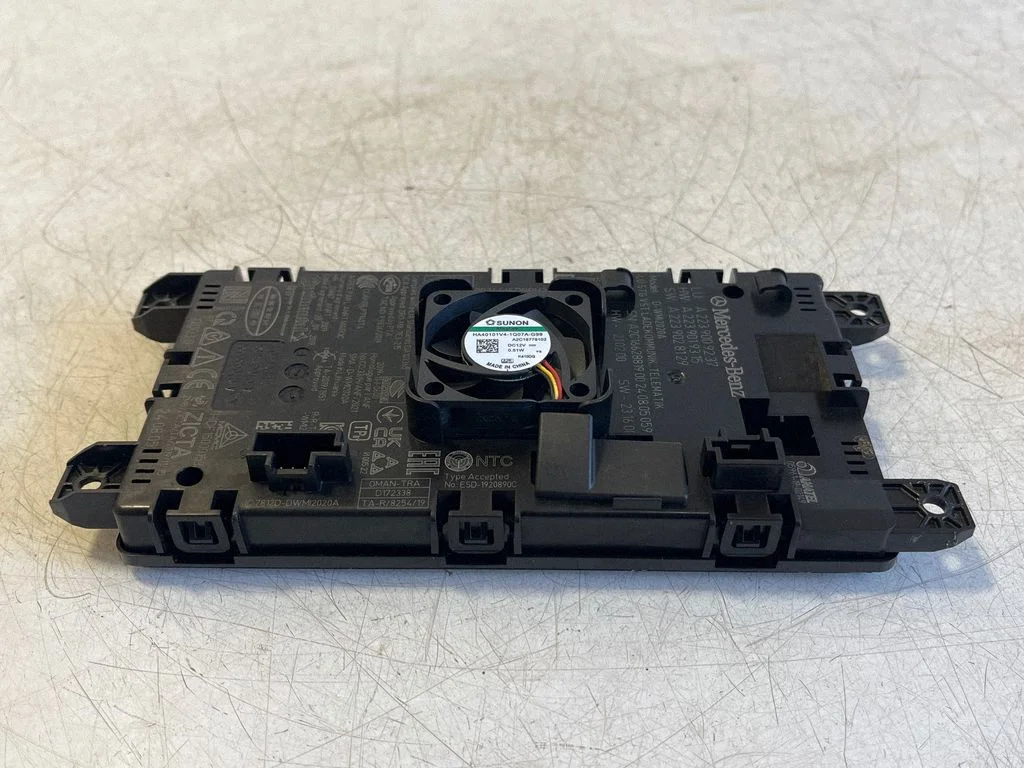 Wireless charging module – Mercedes-Benz E-Class W214 (2024-)