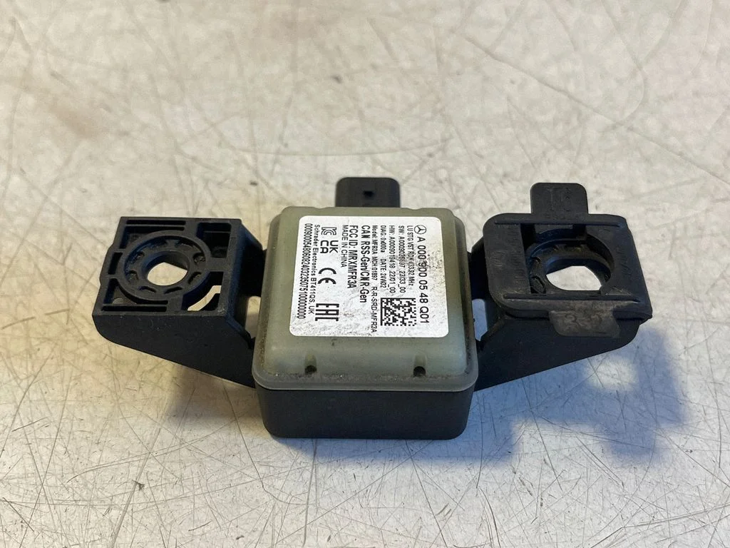 Riepu spiediena vadības bloks A0009000548