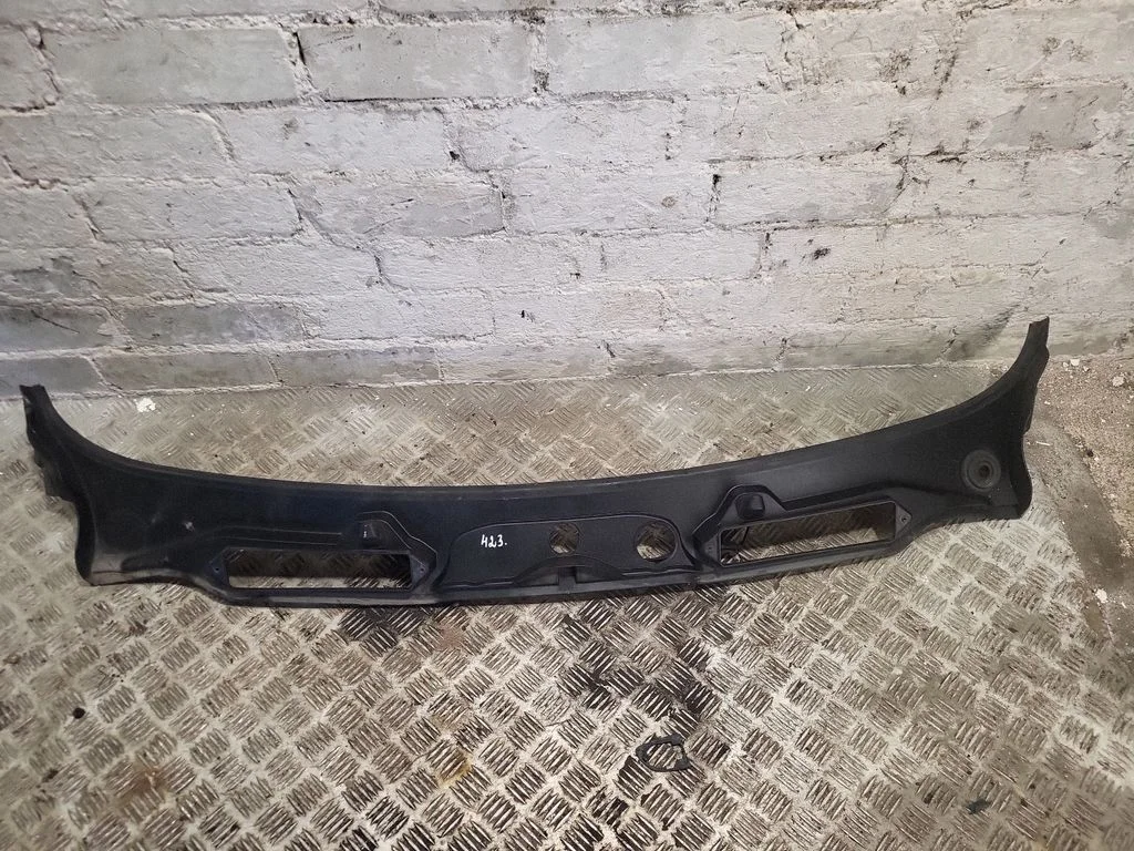 Wiper trim