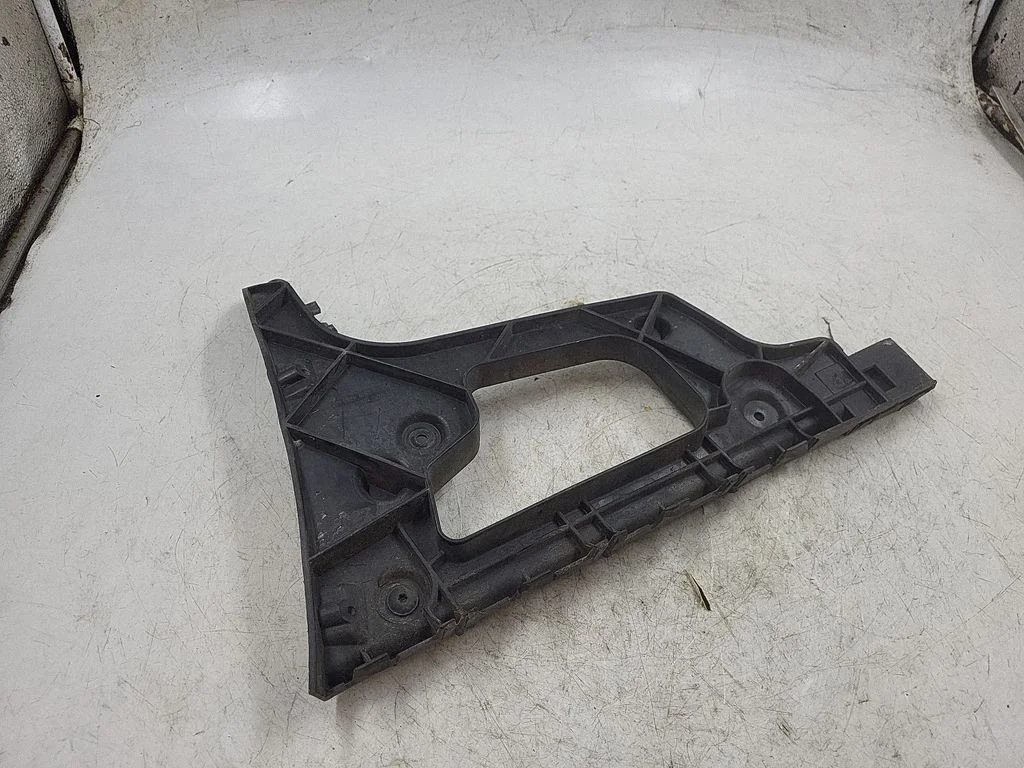 Rear bumper mounting bracket 8T0807454