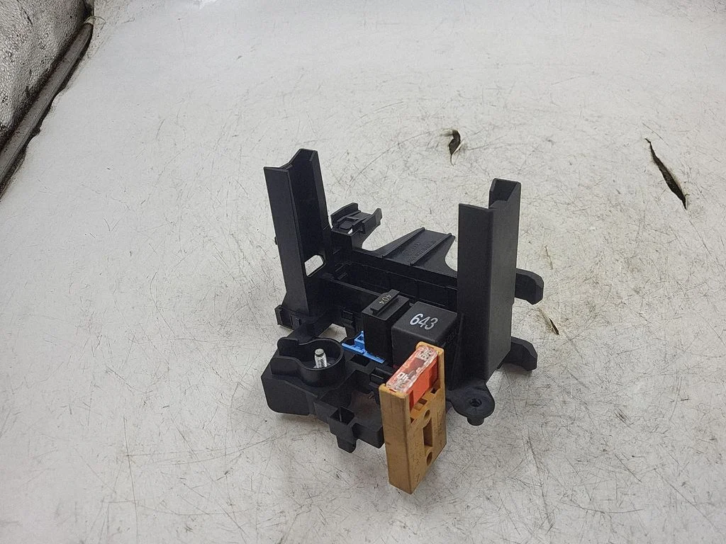 Fuse module – Audi A5 8T 8F (2007-2016)