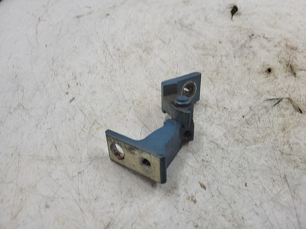 Rear door upper hinge 8K0831402A