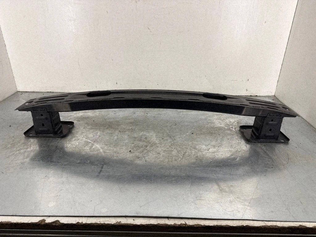 Rear bumper cross member LX6BS41400DB