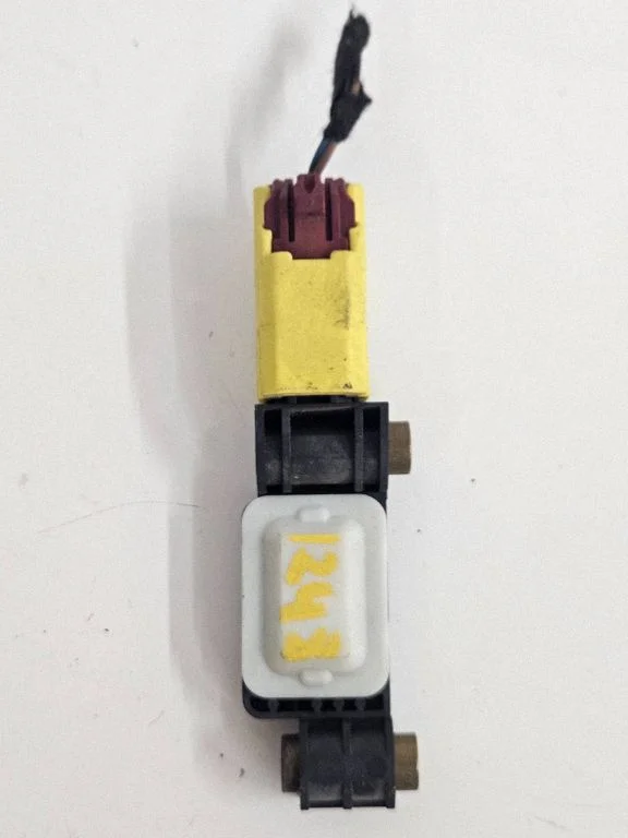Airbag deployment crash/impact sensor 8E0959643B