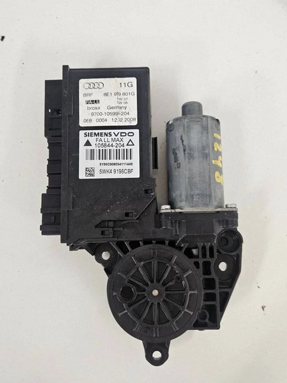 Front door window regulator motor 8E1959801G