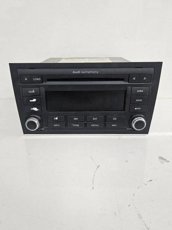 Radio/CD/DVD/GPS head unit 8E0035195