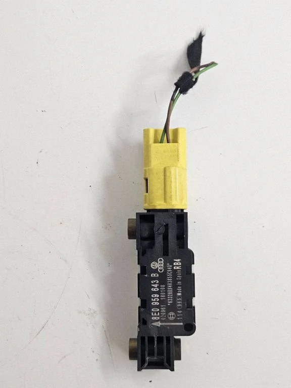 Airbag deployment crash/impact sensor 8E0959643B