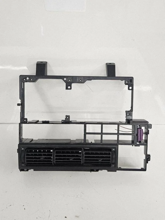 Dash center air vent grill 701819709B