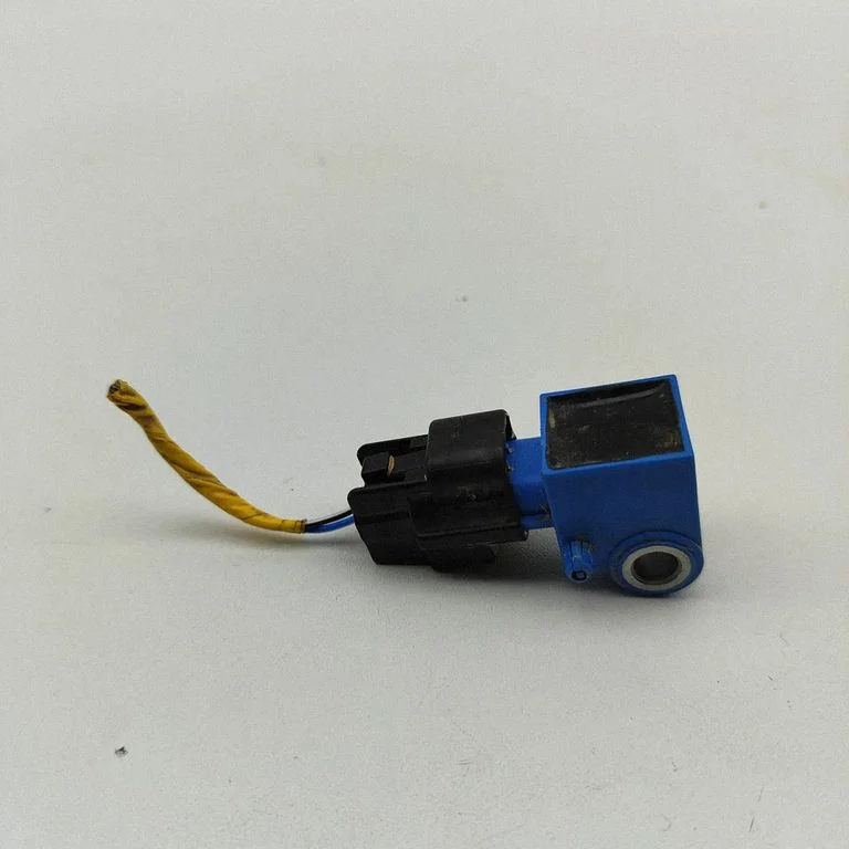 Drošības spilvenu trieciena sensors M63658500AD1