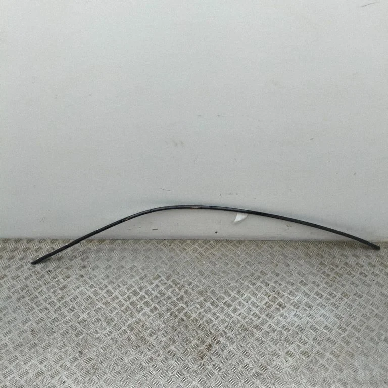 Roof trim bar molding cover – Porsche Taycan 9J1 (2019-)