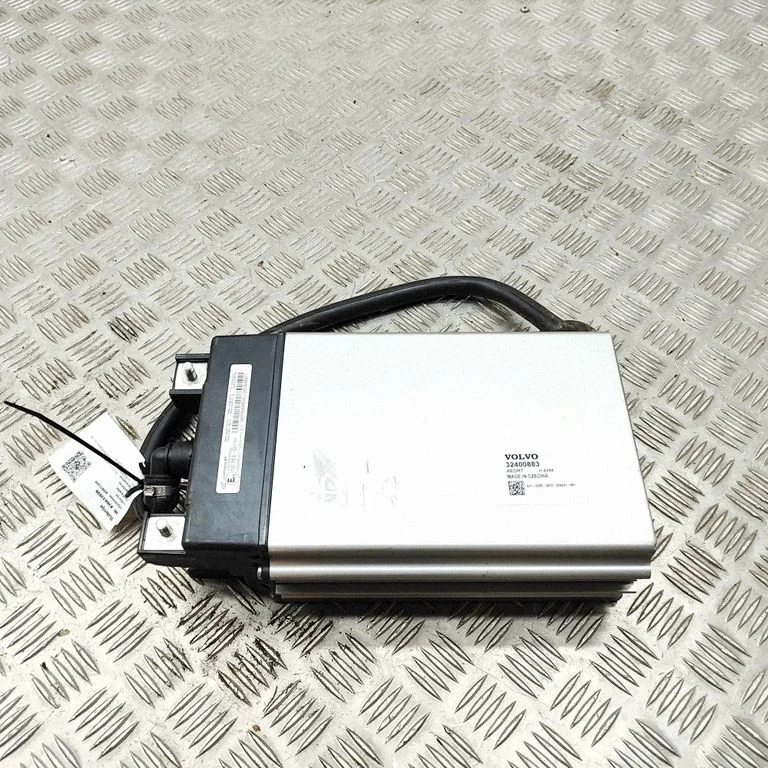 Hibrīda/elektromobiļa akumulators 32400883