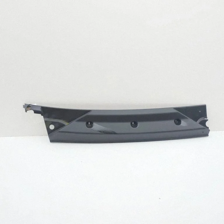Wiper trim 5801918265