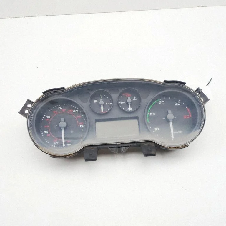 Speedometer (instrument cluster) 5801821650
