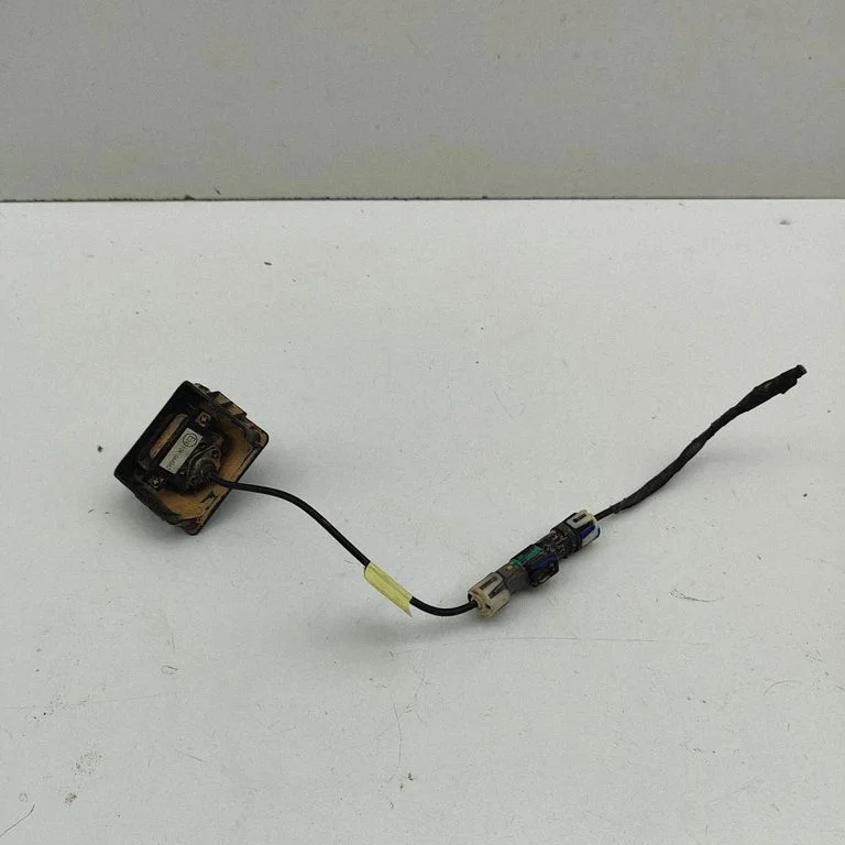 Atpakaļgaitas kamera 10R064062