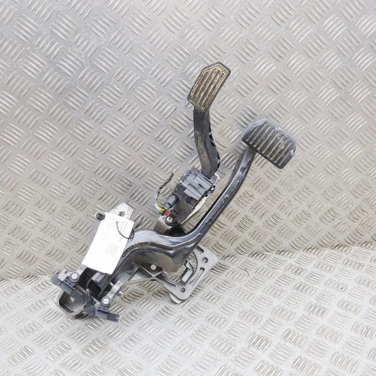 Pedāļu komplekts DG9C9F836BE