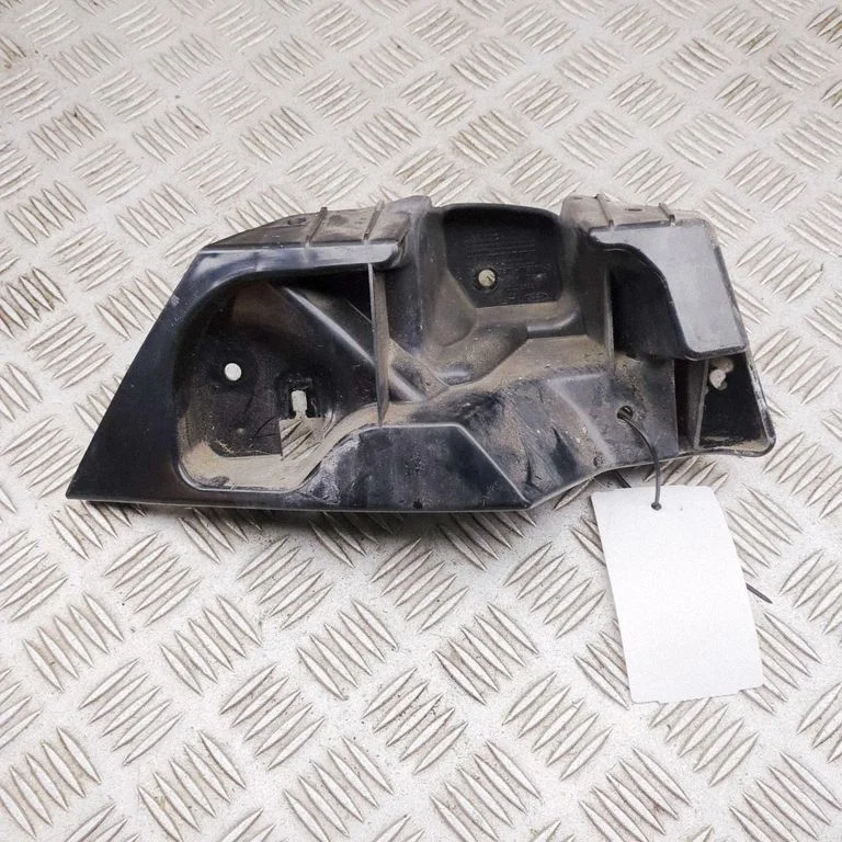 Aizmugurējā bufera turētājs DS7317E851S