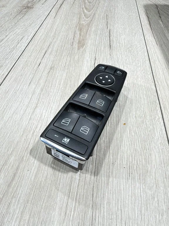 Elektriaknate lüliti – Mercedes-Benz C-klass AMG W204 (2007-2014)