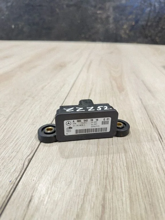 ESP acceleration yaw rate sensor – Mercedes-Benz C-Class AMG W204 (2007-2014)