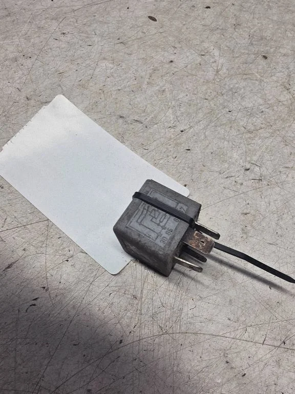 Other relay 899512000