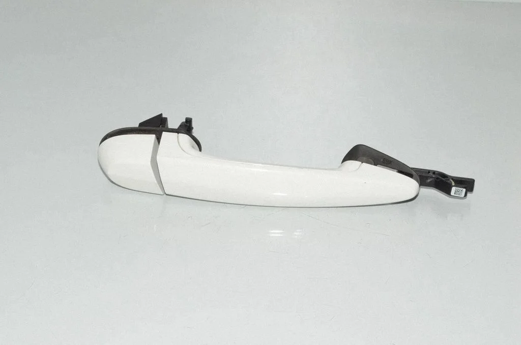 Rear door exterior handle 7207561