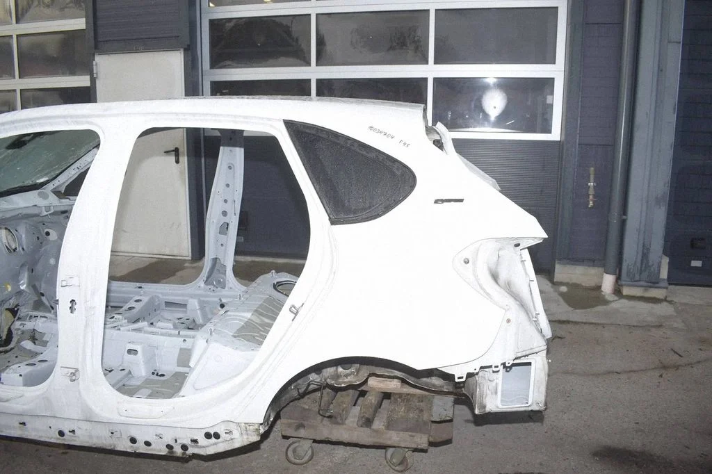 Tagumine küljepaneel – BMW 2-seeria F45 (2014-2021)